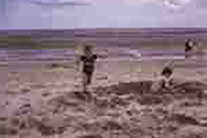 Arthur Babel - Les Vacances à la Mer, 1964, Extrait #12