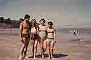 Arthur Babel - Les Vacances à la Mer, 1964, Extrait #02